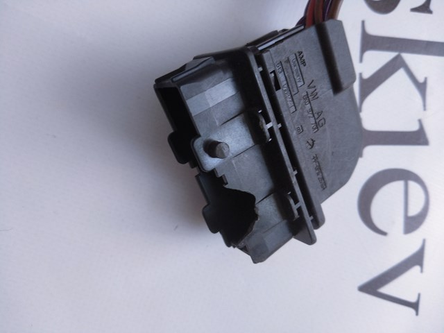 VAG 8K0972701 в наличии Павлоград