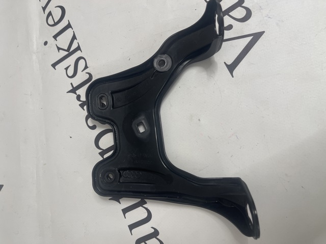Крепление расширительного бачка 8W0121232L VAG