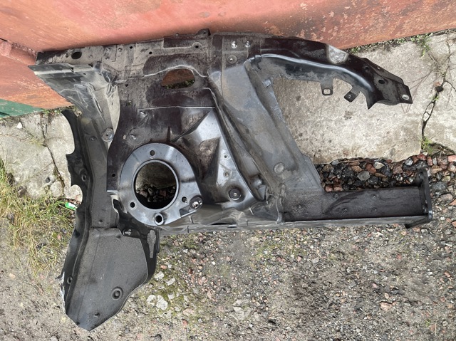 8W0805139TA VAG Арка крыла переднего левого купить в Николаев