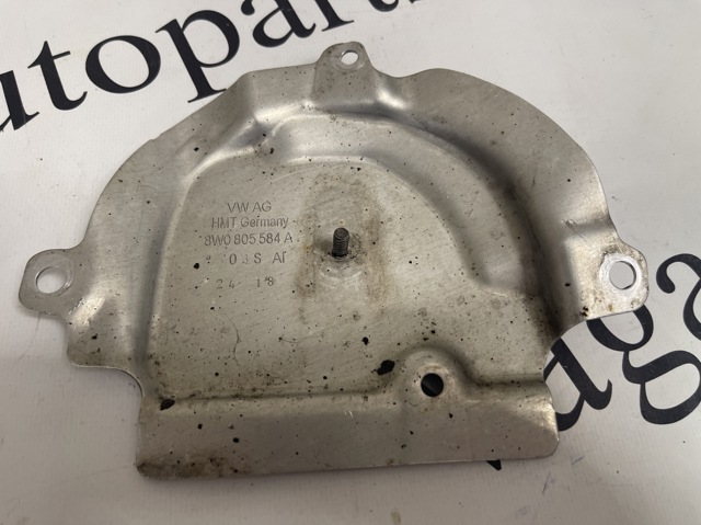 Лючок подкрылка переднего правого 8W0805584A VAG