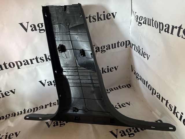 Обшивка стойки кузова внутренняя, средняя нижняя правая 8W0867240A4PK VAG