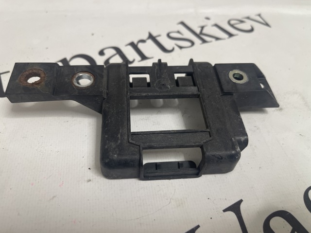8W0907681A купить Житомир