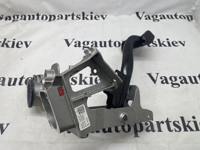Кронштейн педалей, педальный узел 8W1723117C VAG