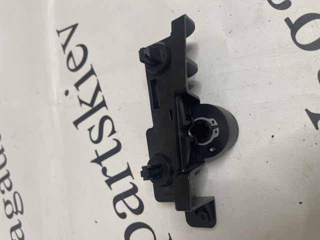 8W1823633C VAG Кронштейн ручки открывания капота купить в Киев