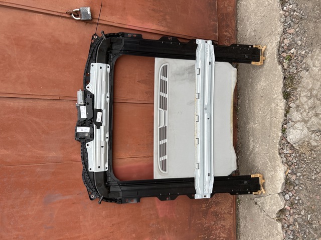 Панель люка 8W5877049B VAG