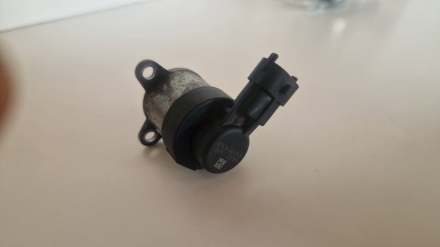 Клапан регулировки давления топлива 0928400743 RENAULT