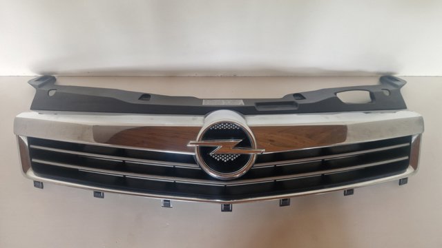 Облицовка радиатора 13225775 OPEL