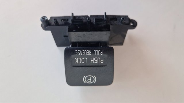 Клавиша электромеханического стояночного тормоза 31334637 VOLVO