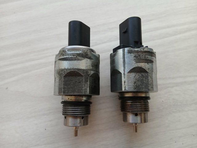 Регулятор давления в топливной рейке 48B13640A02 VAG