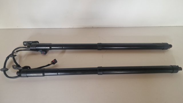 Амортизатор задней двери 817803Z100 HYUNDAI