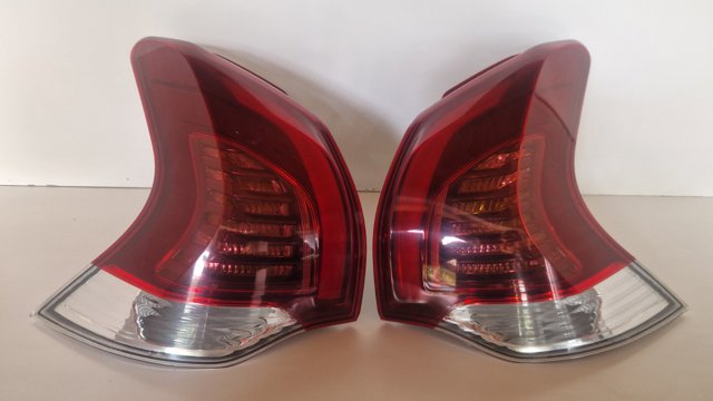 Фара задняя правая внешняя 9805510480 PEUGEOT