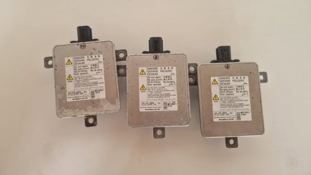 Ксенон, блок управления W3T20971 MITSUBISHI