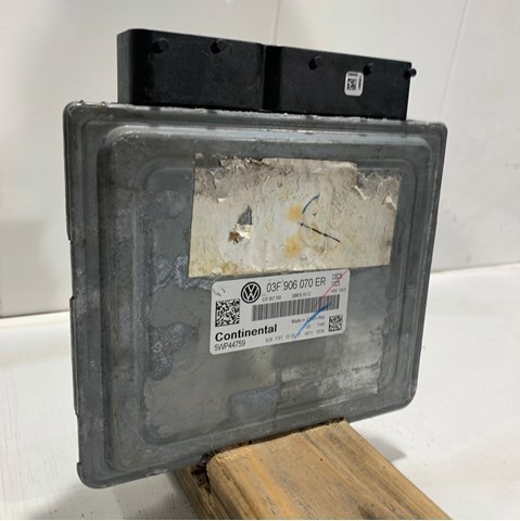 ЭБУ двигателем 03F906070ER VAG