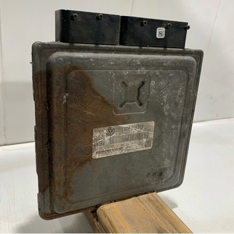 Модуль управления двигателем 03G906018FG VAG