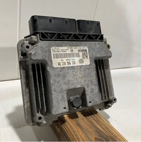 VAG 03G906021DN Блок управления двигателем в наличии Хмельницкий