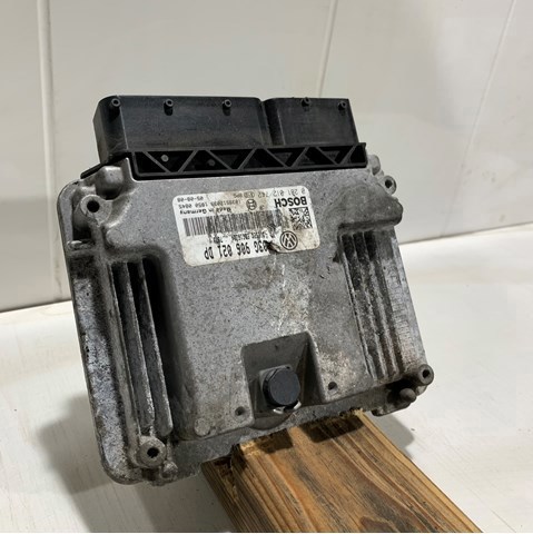 Мозги двигателя 03G906021DP VAG