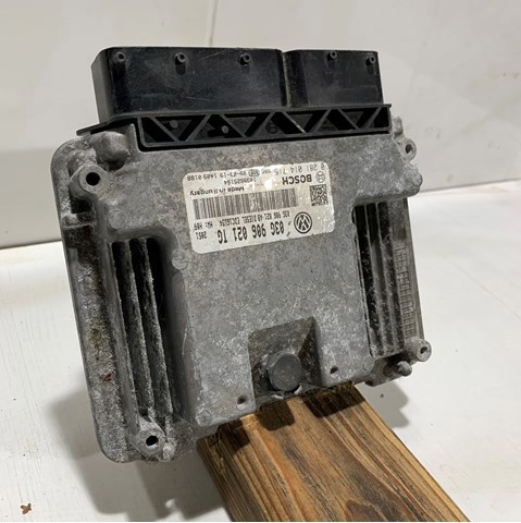 Модуль управления двигателем 03G906021TG VAG