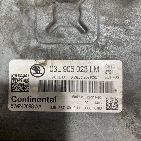 VAG 03L906023LM Модуль управления (ЭБУ) двигателем в наличии Киев