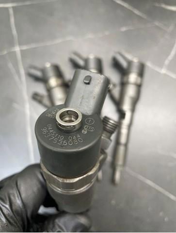 Форсунка инжектора 0445110044 BOSCH