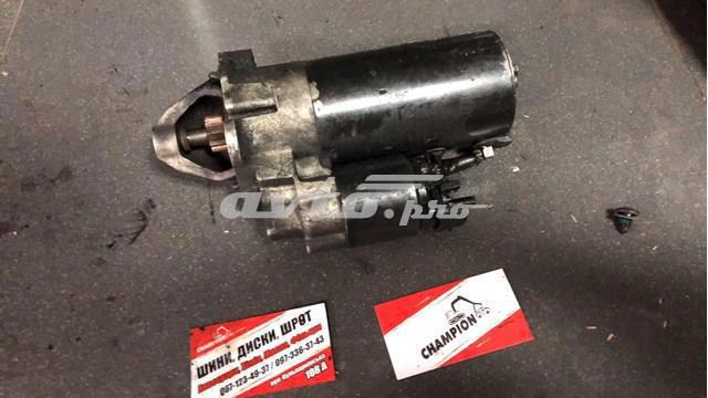 Стартер двигателя Audi 80 B4