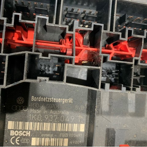 1K0937049T VAG Блок комфорта купить в Николаев