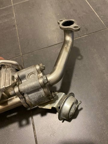 256010R020 TOYOTA Радиатор системы EGR купить в Ужгород