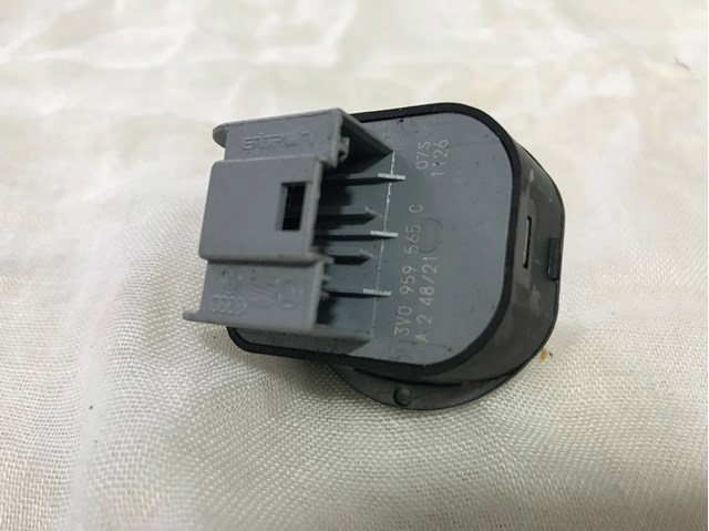 3V0959565C VAG Регулятор зеркал купить в Одесса