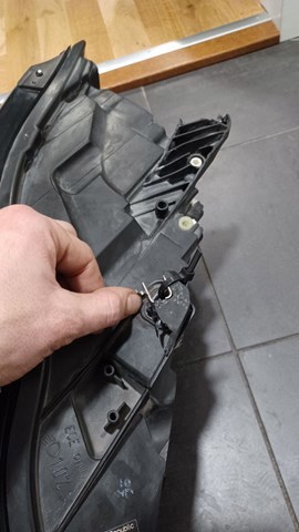 4G0941006F VAG Правая фара купить в Хмельницкий