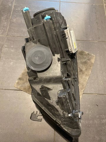 VAG 8P0941030BQ Фара правая в наличии Винница