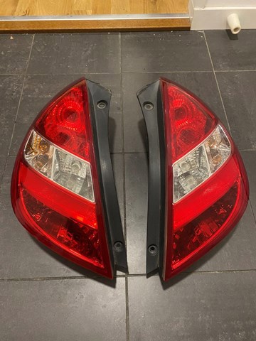 Правый стоп 924024P000 HYUNDAI