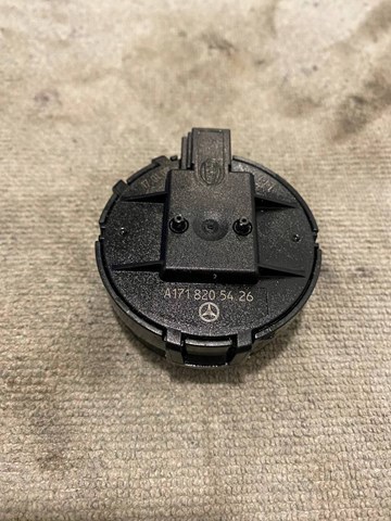 Стекло лобовое A1718205426 MERCEDES