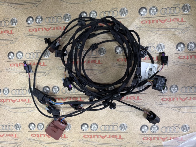 VAG 4M0971095MH в наличии Ужгород