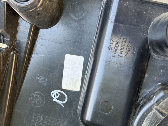 51127400668 BMW Направляющая заднего бампера правая купить в Николаев