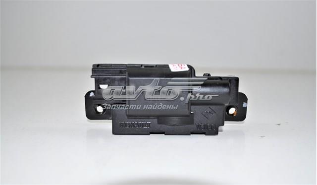 RENAULT 8200747429 Замок крышки багажника (двери 3/5-й задней) в наличии Львов