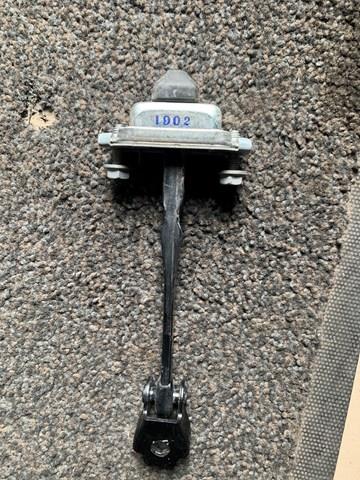 RENAULT 824306058R Ограничитель открывания двери задний в наличии Ирпень