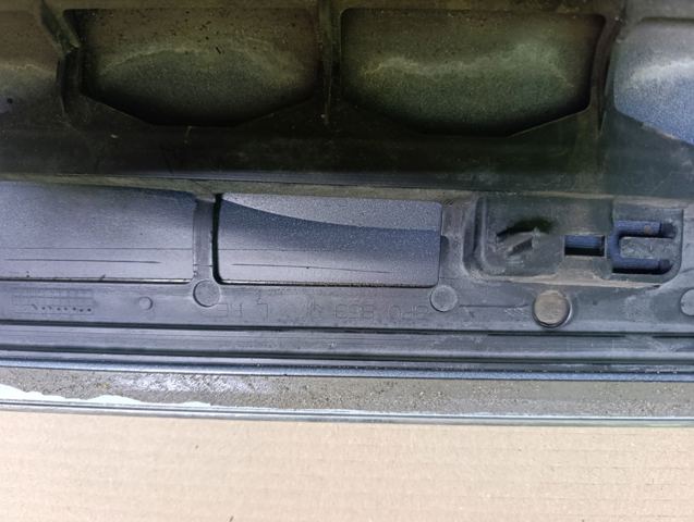 Молдинг двери передней левой нижний 8R0853970L VAG