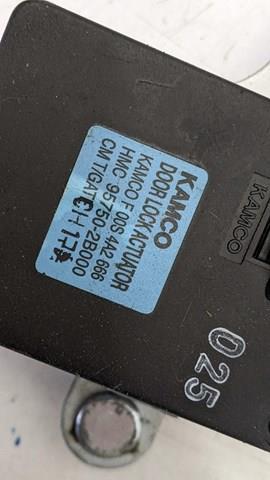 957502B000 HYUNDAI Актуатор замка багажника купить в Павлоград