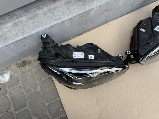 Блок фара левая A2139066308 MERCEDES