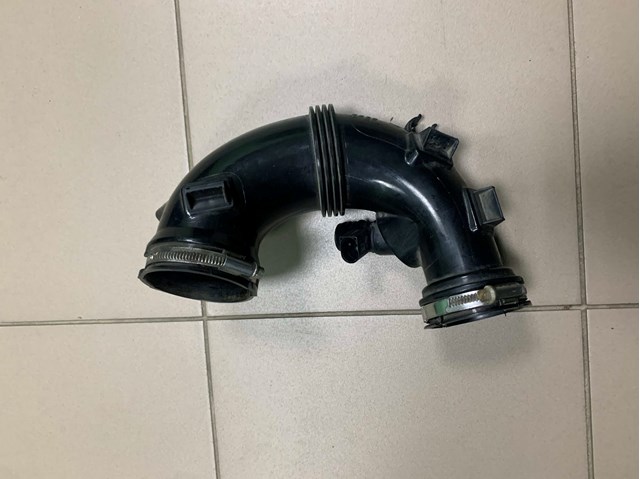 MERCEDES A2740900929 Патрубок воздушный в наличии Хмельницкий