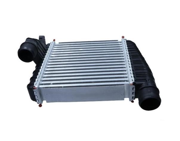 Радиатор интеркуллера AC630043 MAXGEAR