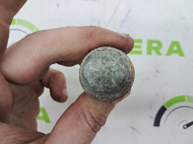 07146885922 BMW Болт крепления переднего рычага купить в Киев