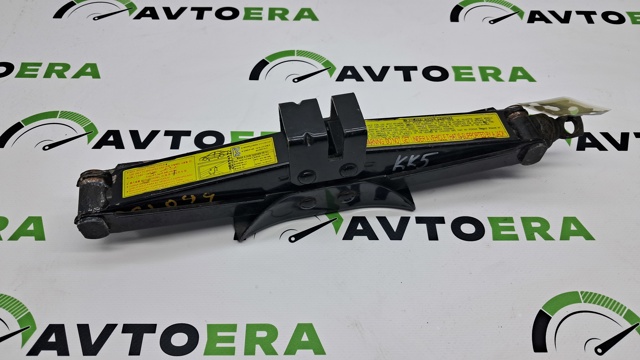 Домкрат автомобильный 09110B1000 HYUNDAI