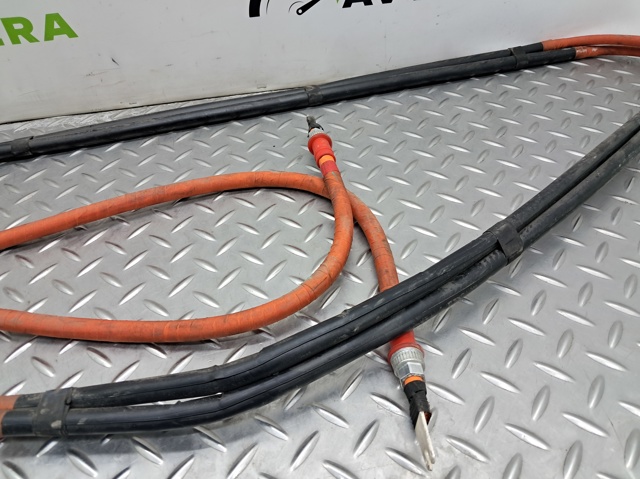 105586810D TESLA купить в Черновцы