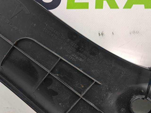 106047900C TESLA Накладка крыла переднего правого купить в Николаев