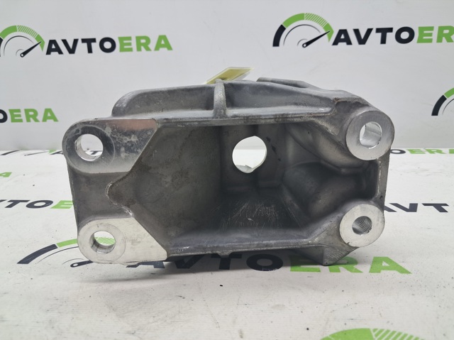 Кронштейн подушки (опоры) двигателя, задней 113333NF0A NISSAN