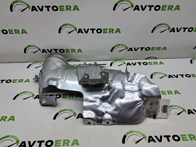 Крышка выпускного коллектора 11657618370 BMW