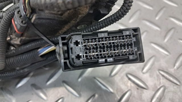 12518601840 BMW Жгут проводов моторного отсека купить в Николаев