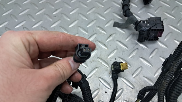 12518654405 BMW купить в Ужгород