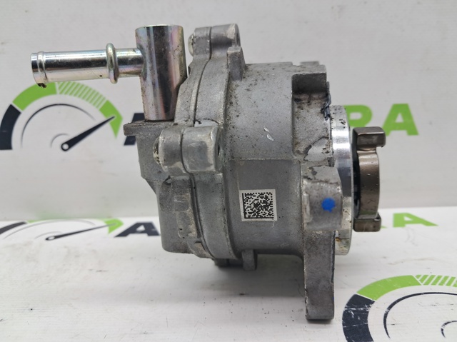 Вакуумный насос 146506RD0A NISSAN