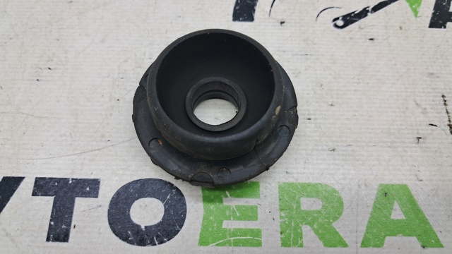 Подушка радиаотра нижняя 165350V010 TOYOTA